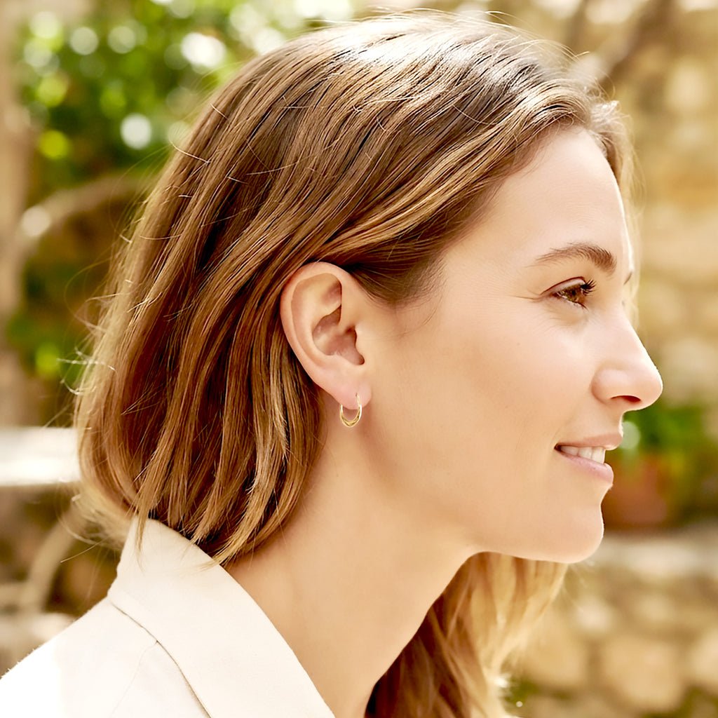 10K Solid Gold Twisted Hoop Earrings | 17.5mm Snap Closure Hoops