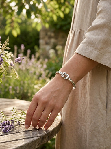 925 Sterling Silver Love Knot Mariner Bangle Bracelet