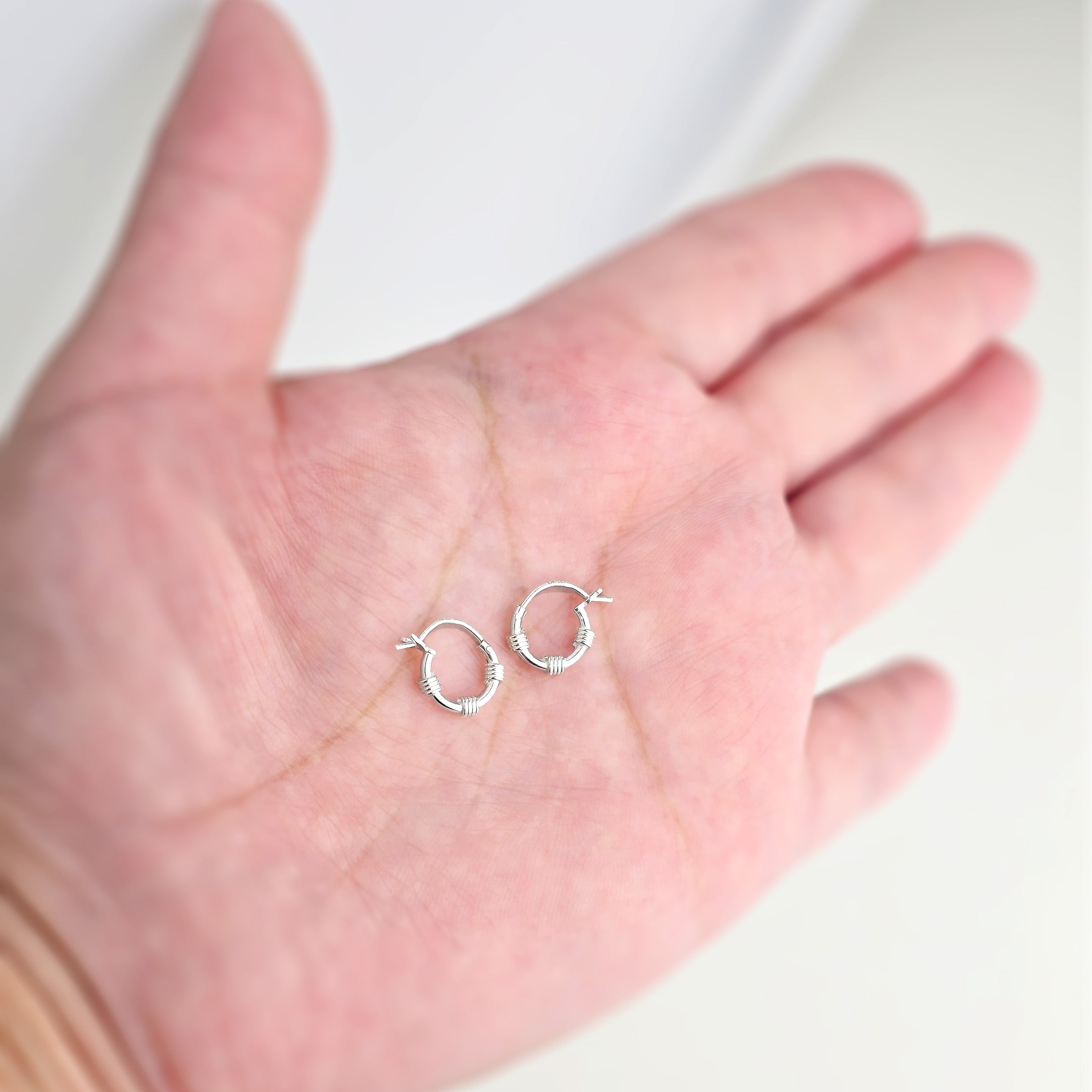 925 Sterling Silver 10mm Tiny Hobo Coil Hoop Earrings