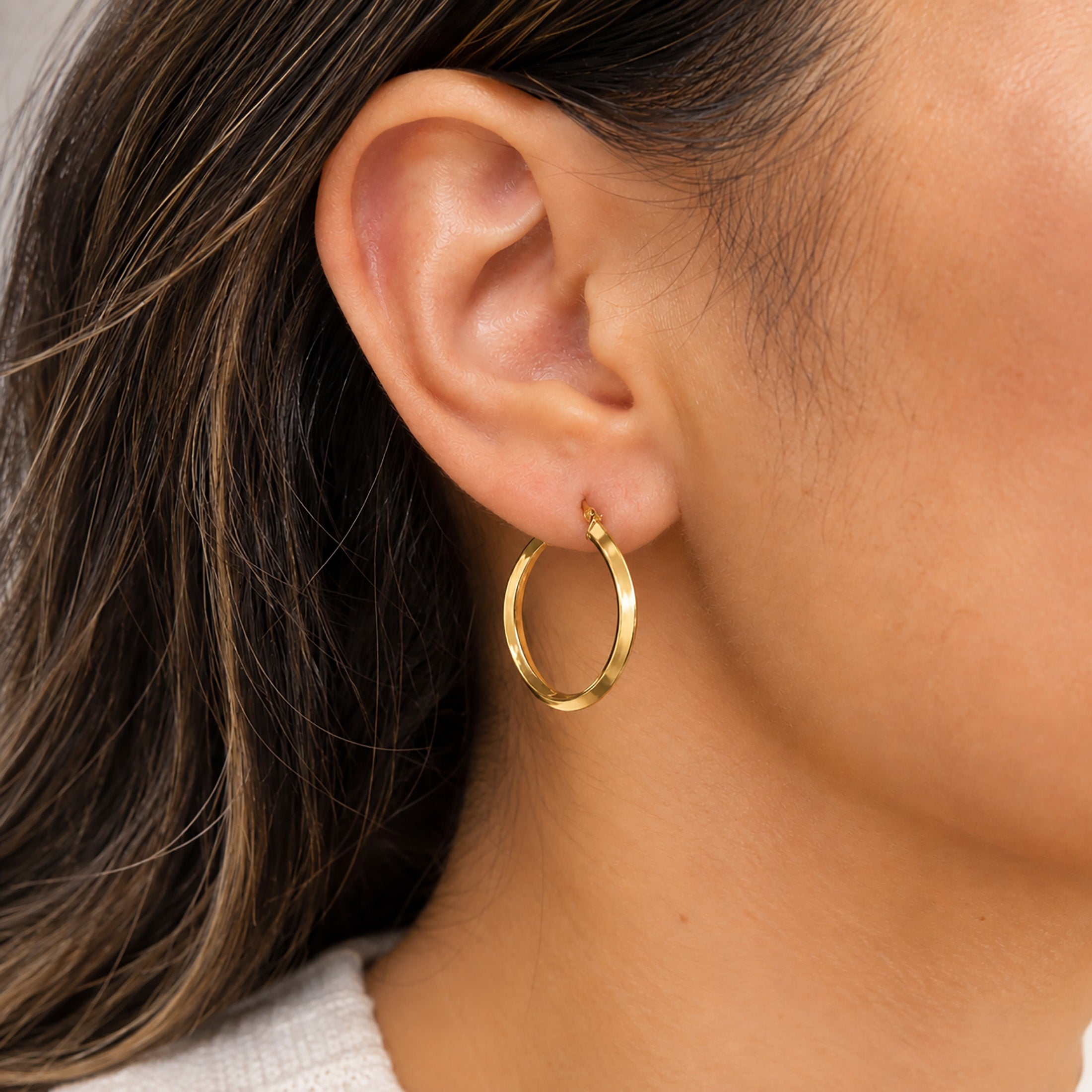 14K Yellow Gold Classic Hoop Earrings – 29mm
