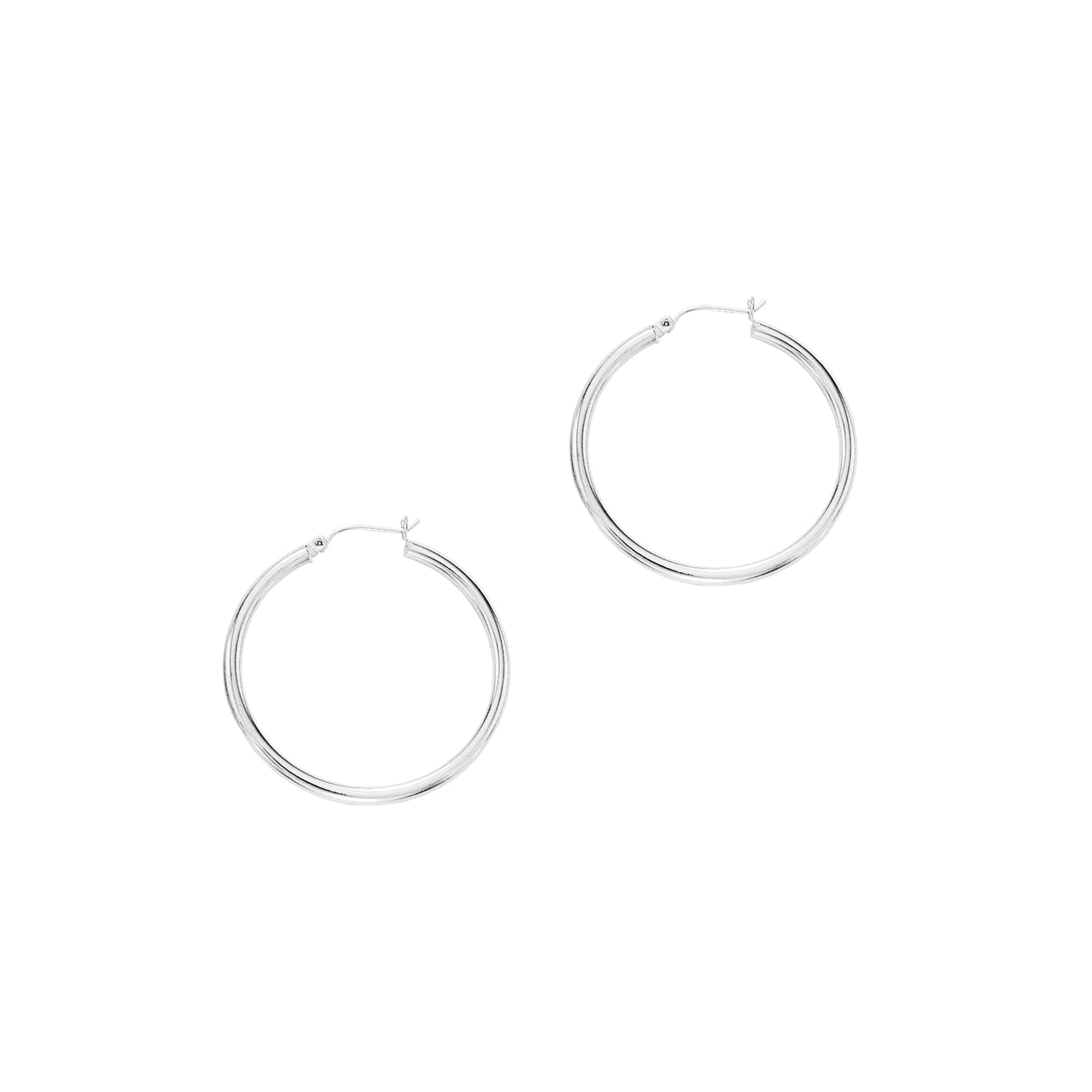 <style type="text/css"><!--td {border: 1px solid #cccccc;}br {mso-data-placement:same-cell;}--></style>
<p><span data-sheets-root="1">introducing the 14k real white gold tubular hoop earrings—a sophisticated fusion of elegance and modernity. these 40x3mm large hoops are meticulously crafted from genuine 14k white gold, showcasing a sleek tubular design that seamlessly blends classic charm with contemporary style.<br><br>with their elegant and versatile design, these hoop earrings offer a timeless look that 